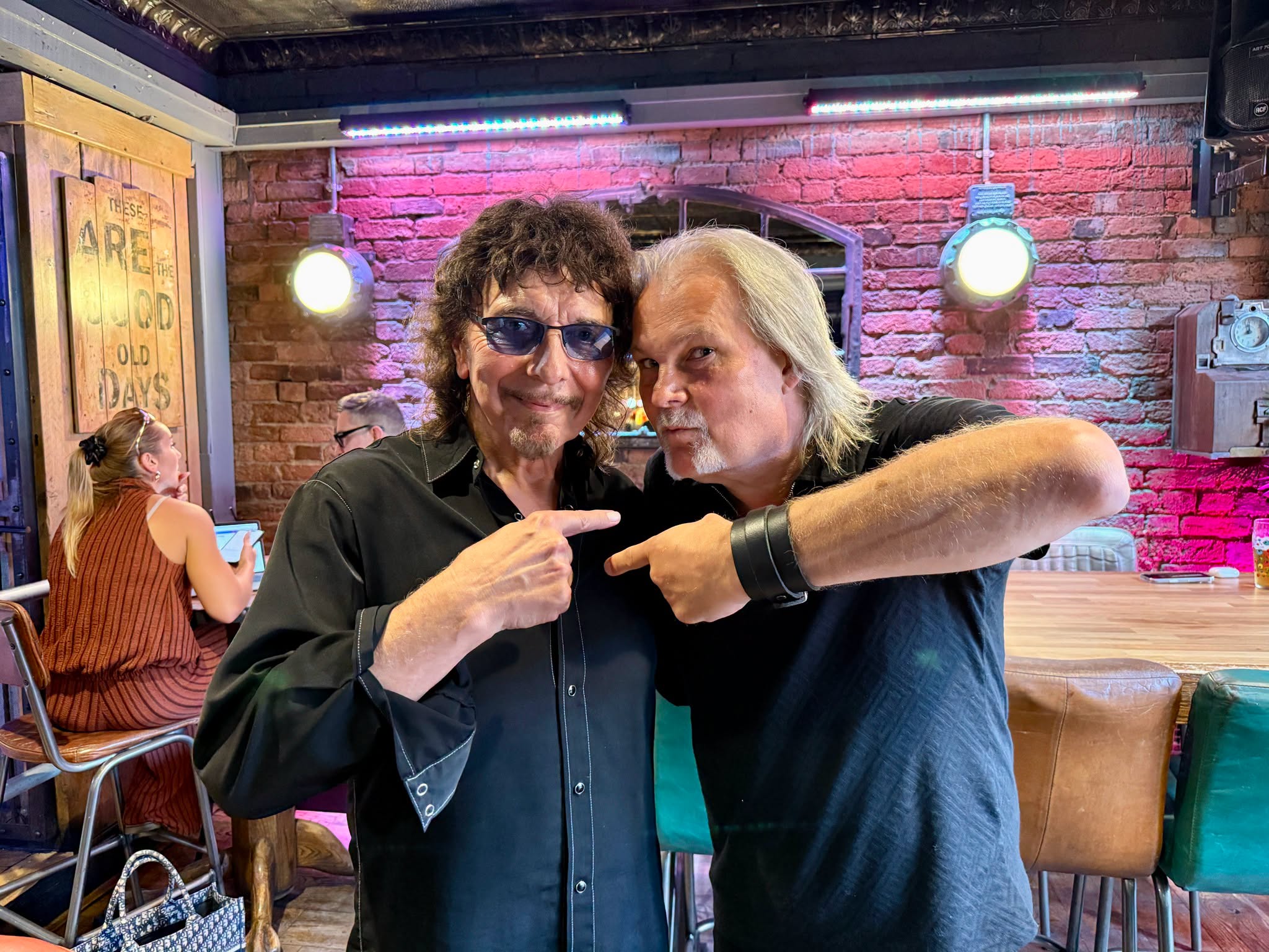 Jorn Lande revela parceria criativa com Tony Iommi no álbum “From The Dark”