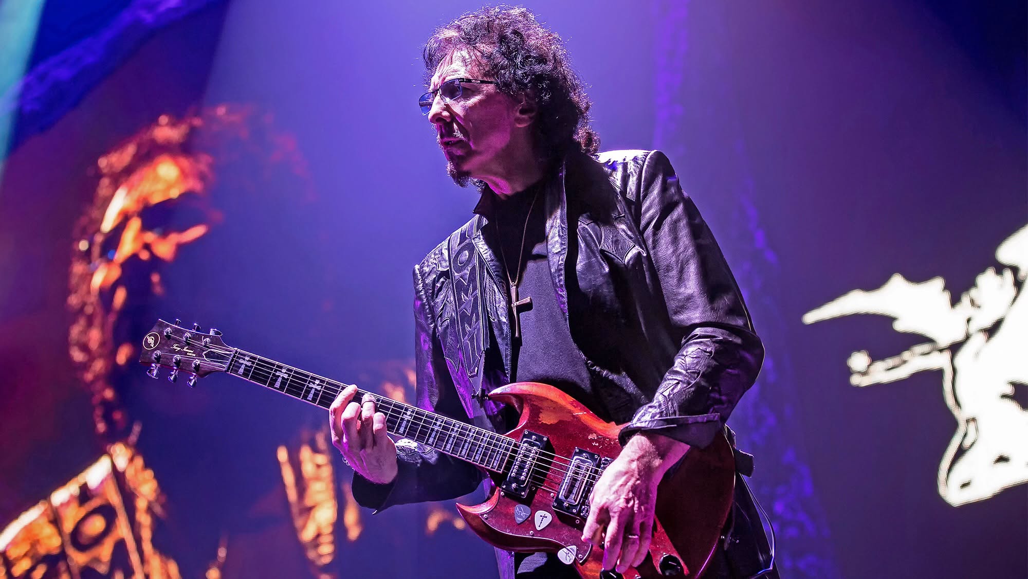 Tony Iommi anuncia audições exclusivas de novo álbum solo em bares de rock pelo mundo